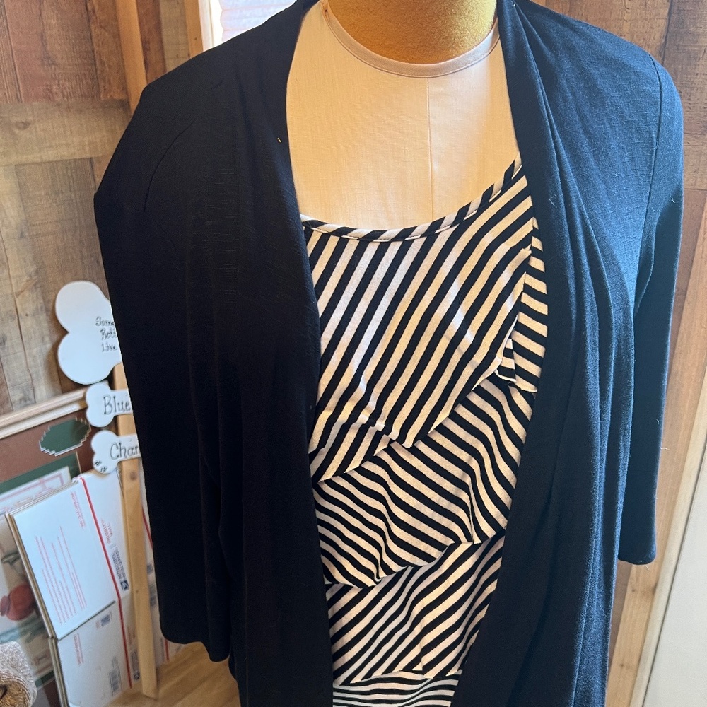 COPY - LADIES WOMENS LARGE BLACK JACKET AND BLACK WHITE STRIPPED BLOUSE ATTACHED